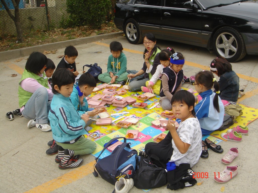 247474bef75a3e97da.jpg : 2009년 어린이부 운동회
