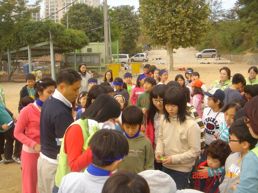 191604bef7720d049b.jpg : 2009년 어린이부 운동회